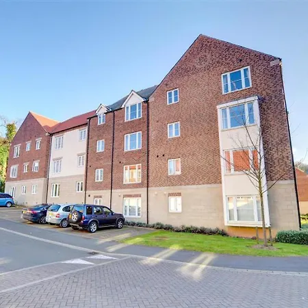 2 Bed In Oc-w004 * Whitby